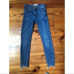 Women’s Zara Distressed Raw Hem Jeans